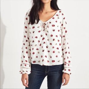 🦋Hollister floral blouse